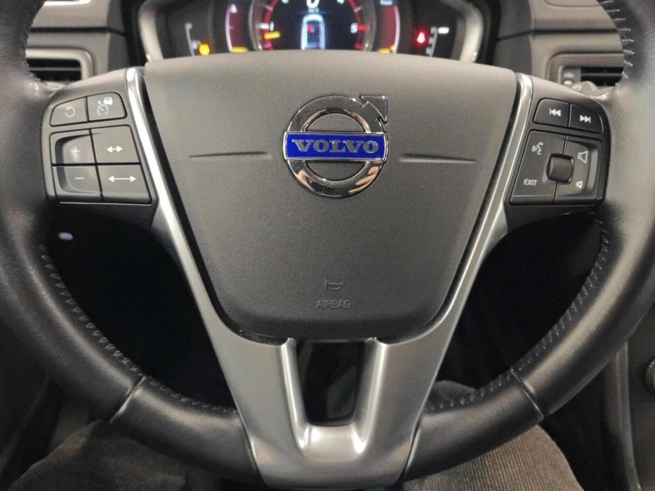 VOLVO XC70 2016
