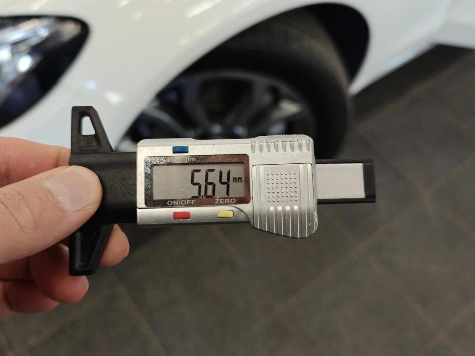 MERCEDES-BENZ C 2016