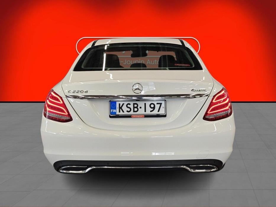 MERCEDES-BENZ C 2016