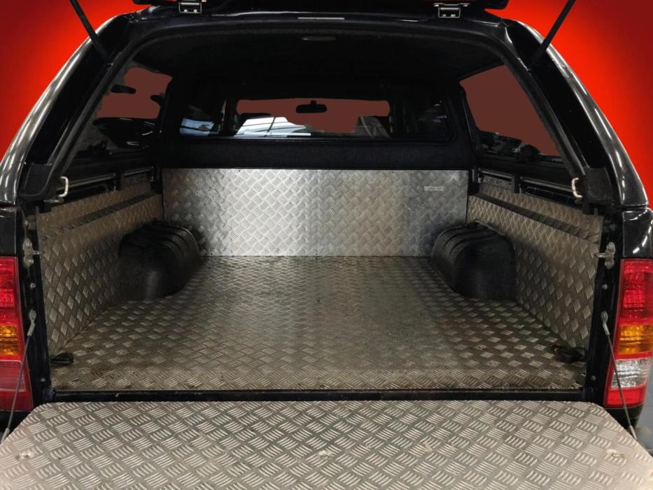 TOYOTA Hilux 2011