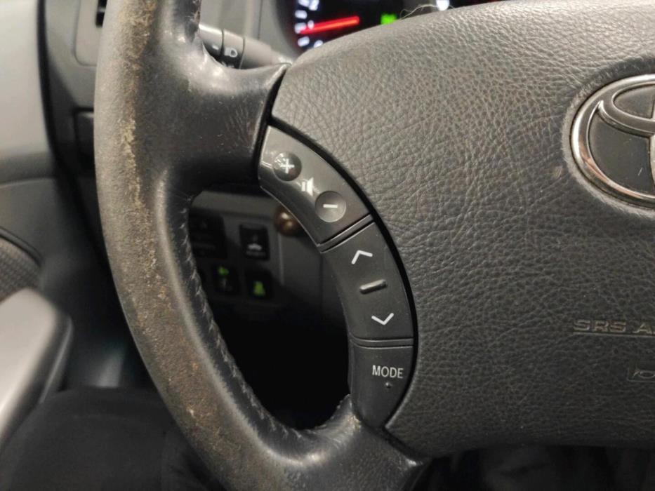 TOYOTA Hilux 2011
