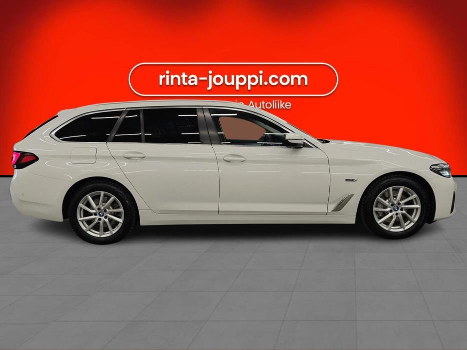 BMW 530 2022