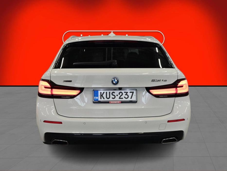 BMW 530 2022