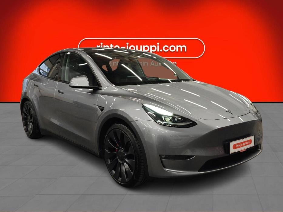 TESLA MODEL Y 2024