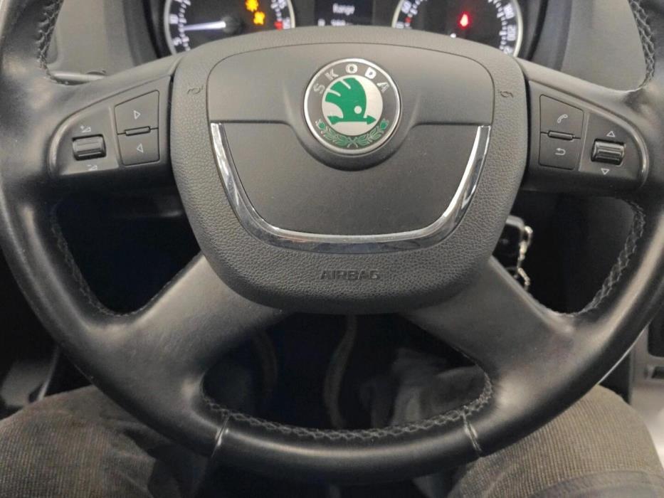 SKODA Octavia 2013