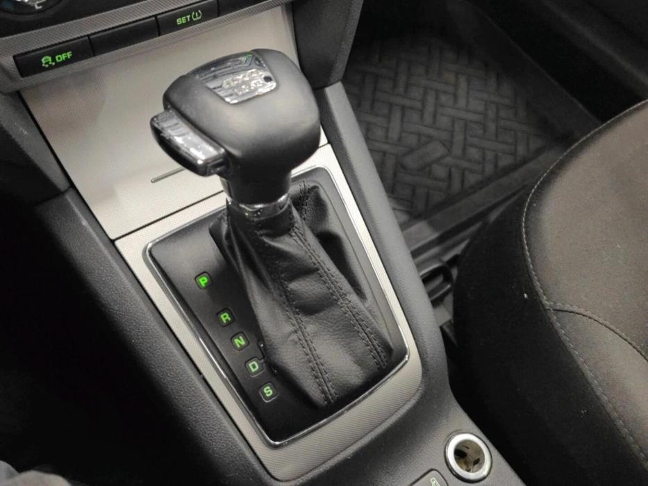 SKODA Octavia 2013
