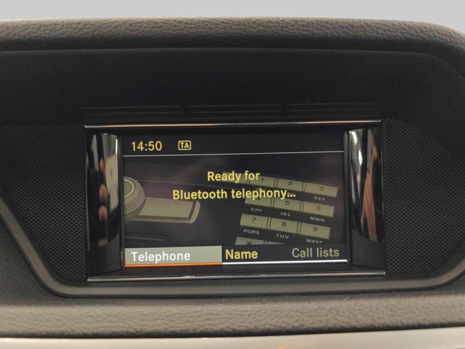 MERCEDES-BENZ E 2012