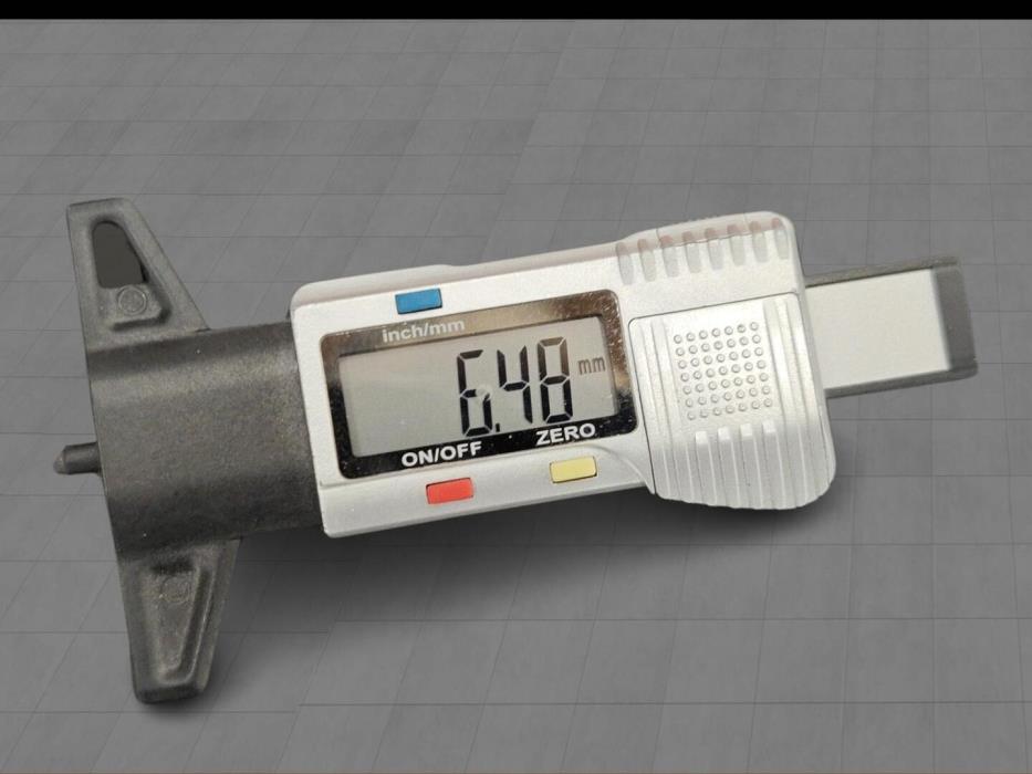 MERCEDES-BENZ E 2012