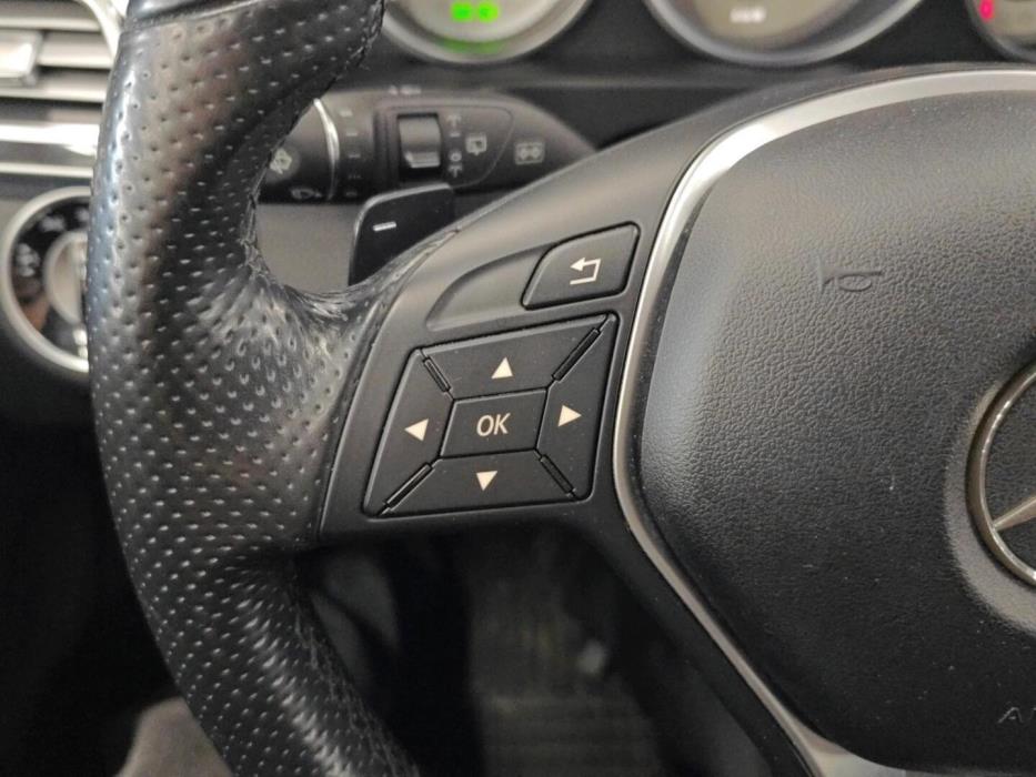 MERCEDES-BENZ E 2015