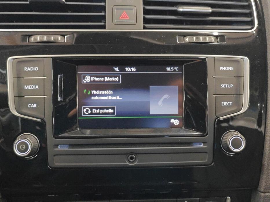 VOLKSWAGEN Golf 2016