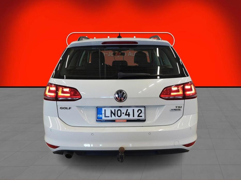 VOLKSWAGEN Golf 2016