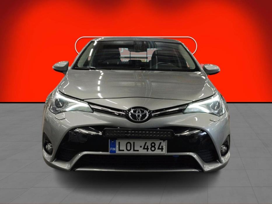 TOYOTA Avensis 2018