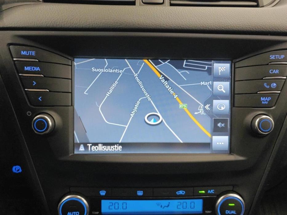 TOYOTA Avensis 2018