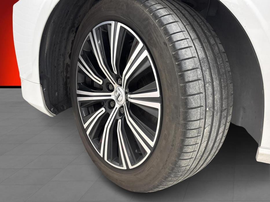 VOLVO V90 2021