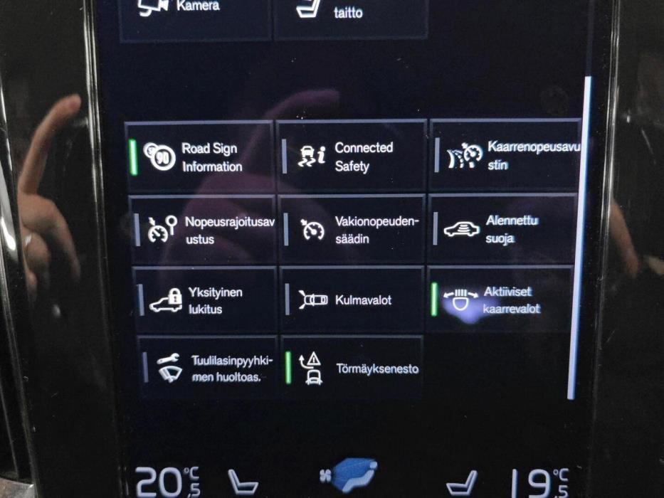 VOLVO V60 2021