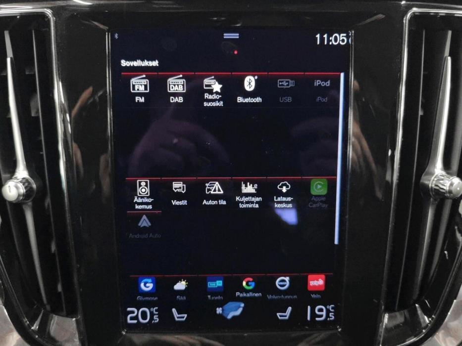 VOLVO V60 2021