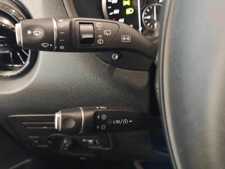 MERCEDES-BENZ VITO 2022