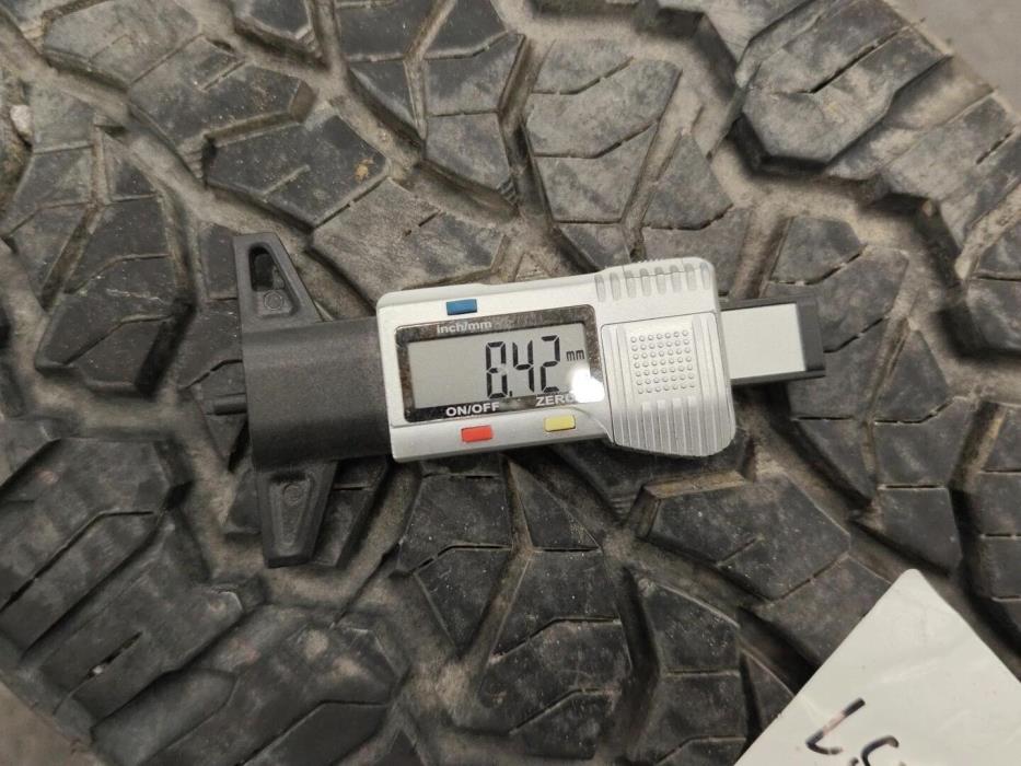 TOYOTA Land Cruiser 2000