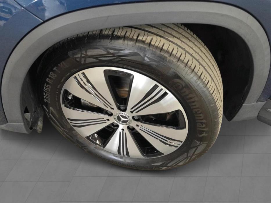 MERCEDES-BENZ EQA 2022