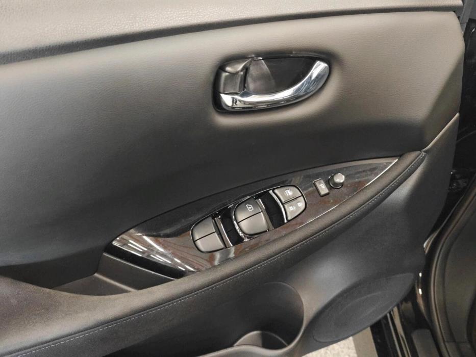 NISSAN LEAF 2023
