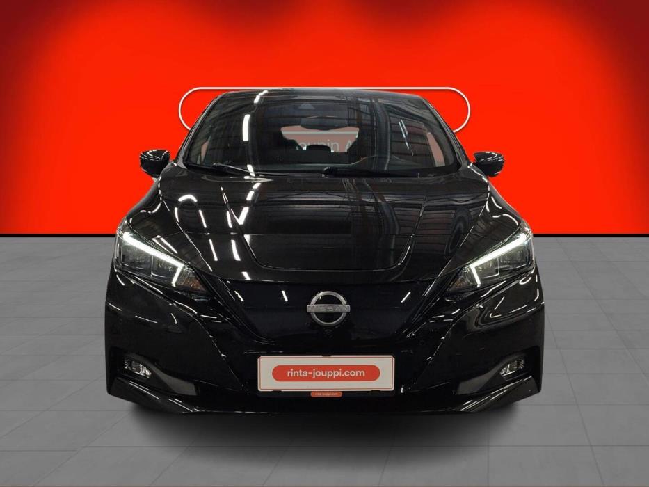 NISSAN LEAF 2023
