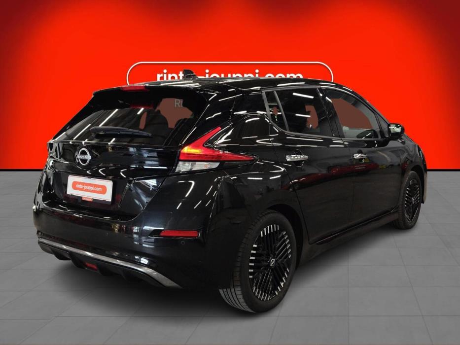 NISSAN LEAF 2023