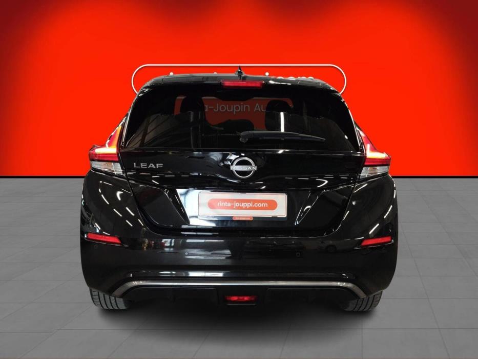 NISSAN LEAF 2023