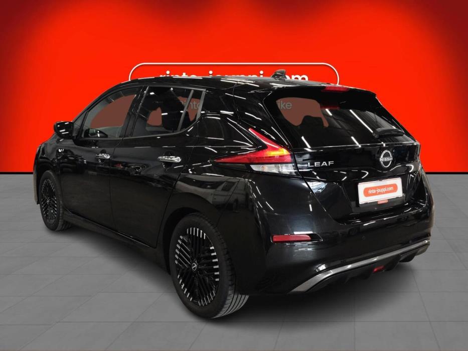 NISSAN LEAF 2023