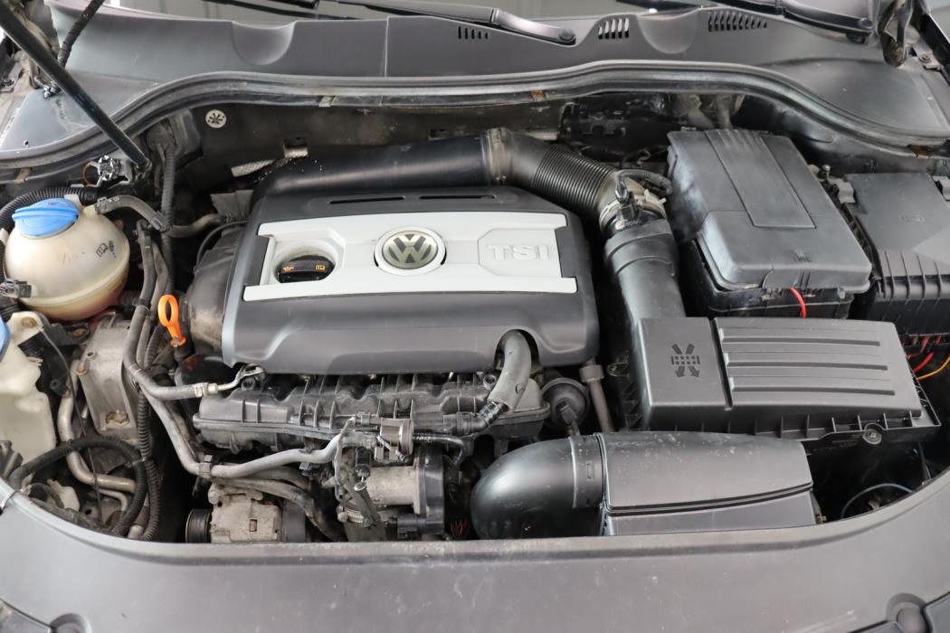 VOLKSWAGEN Passat 2008