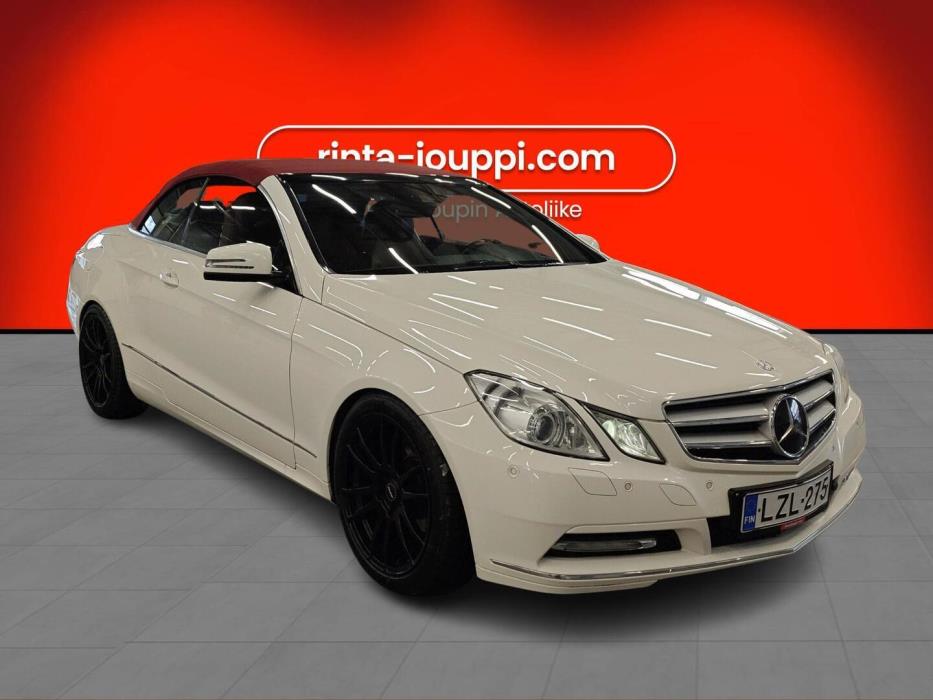 MERCEDES-BENZ E 2011