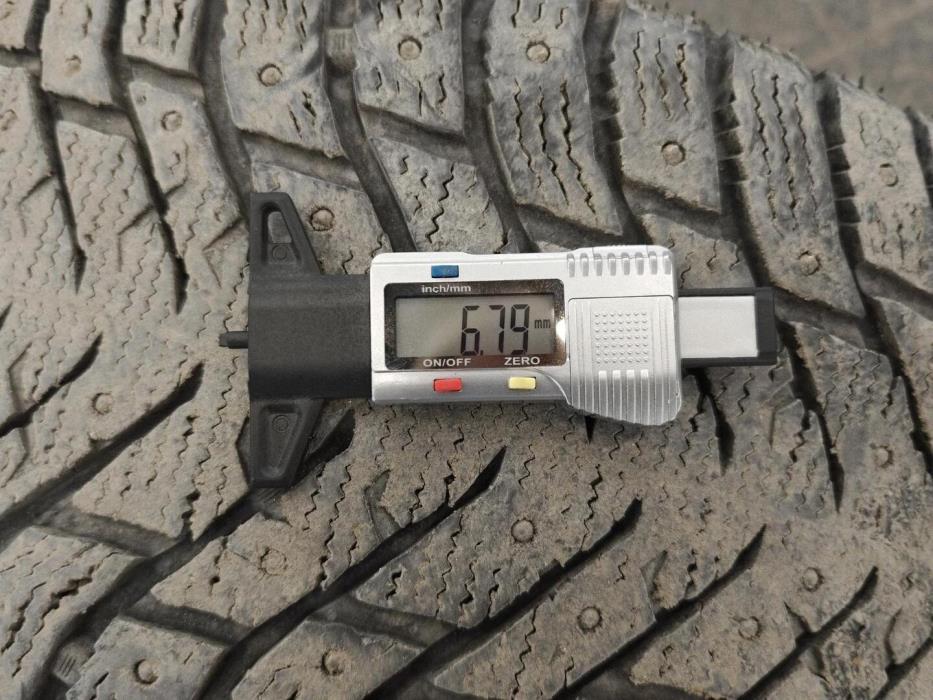 MERCEDES-BENZ E 2011