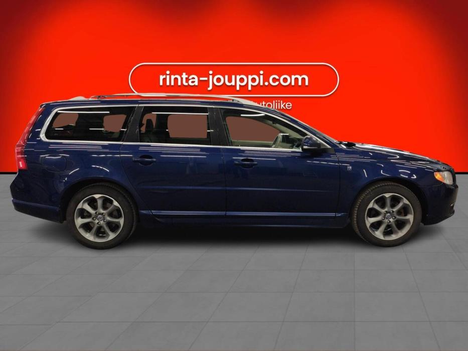 VOLVO V70 2011