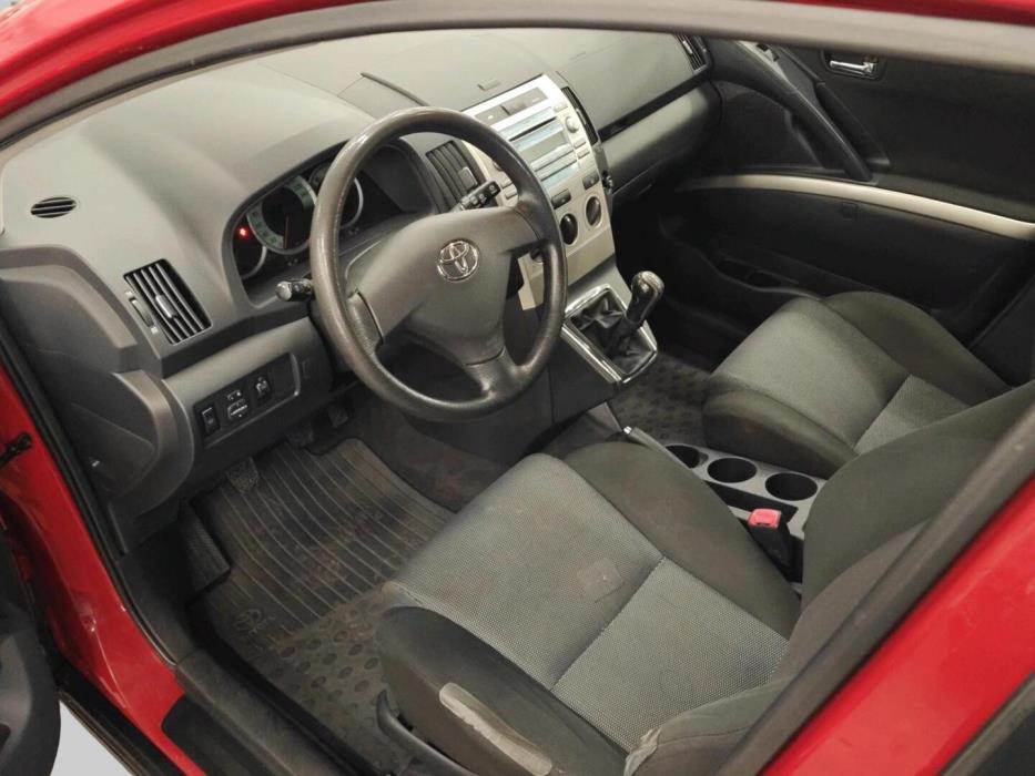 TOYOTA Corolla Verso 2007