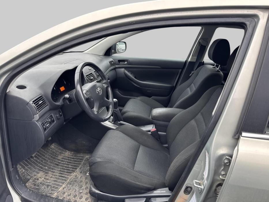 TOYOTA Avensis 2008