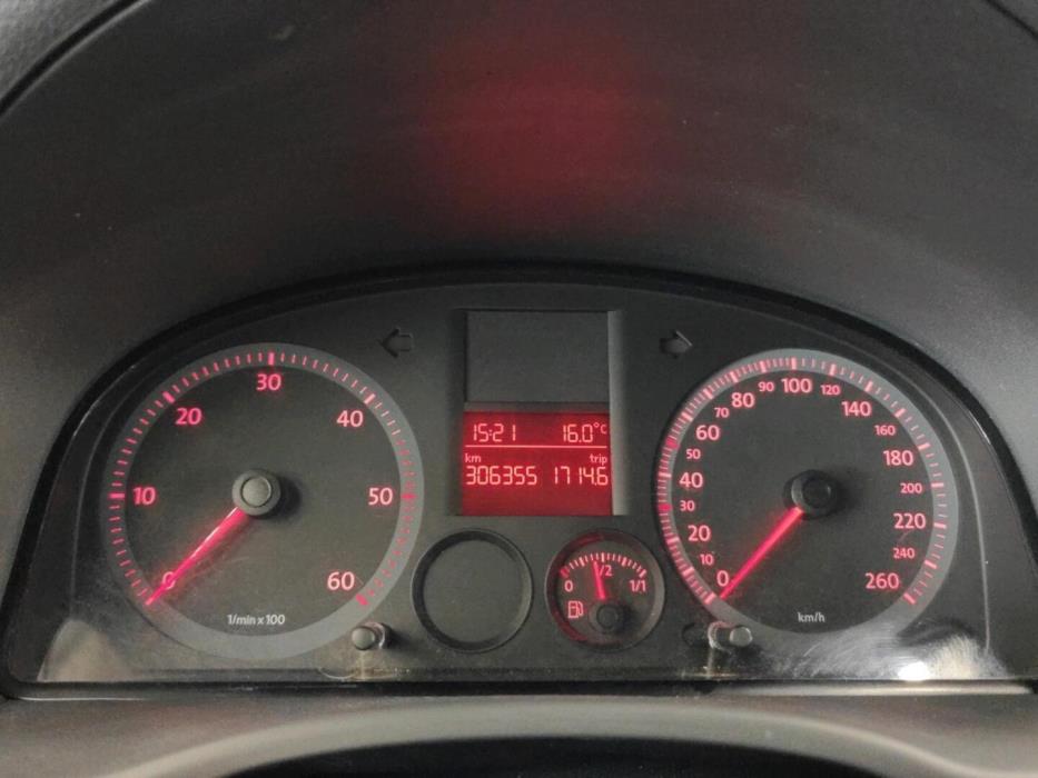 VOLKSWAGEN Caddy 2010
