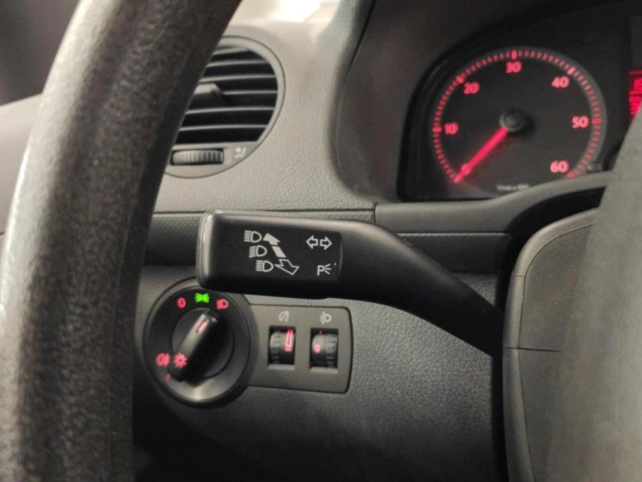 VOLKSWAGEN Caddy 2010