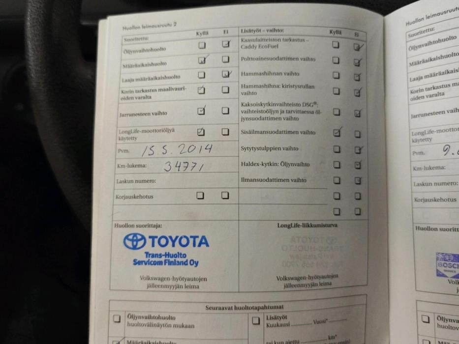 VOLKSWAGEN Caddy 2010