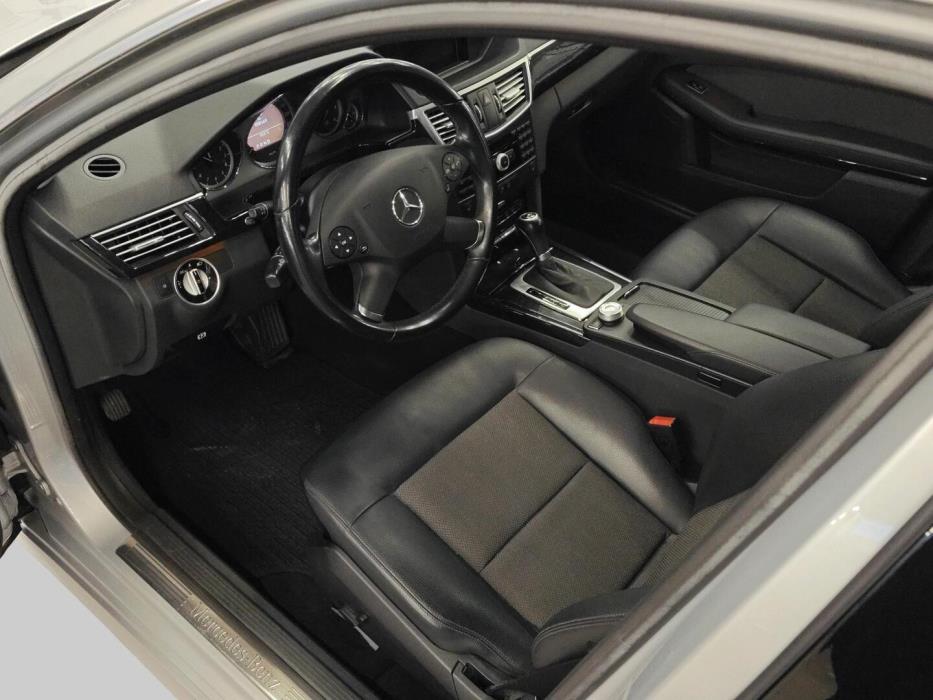 MERCEDES-BENZ E 2010