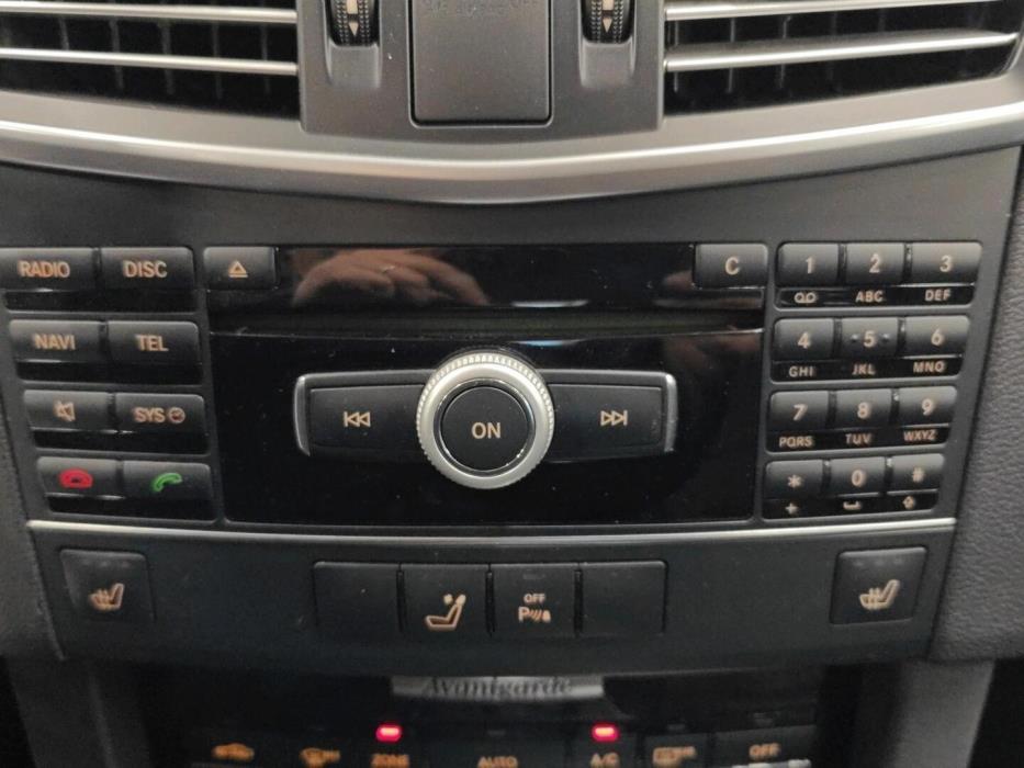 MERCEDES-BENZ E 2010