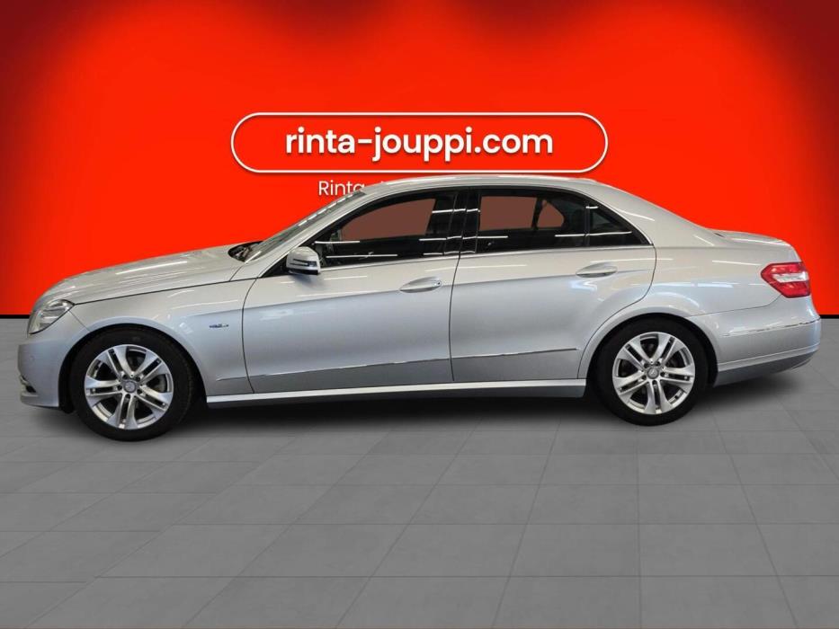 MERCEDES-BENZ E 2010