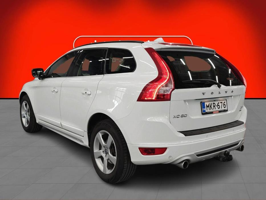 VOLVO XC60 2011