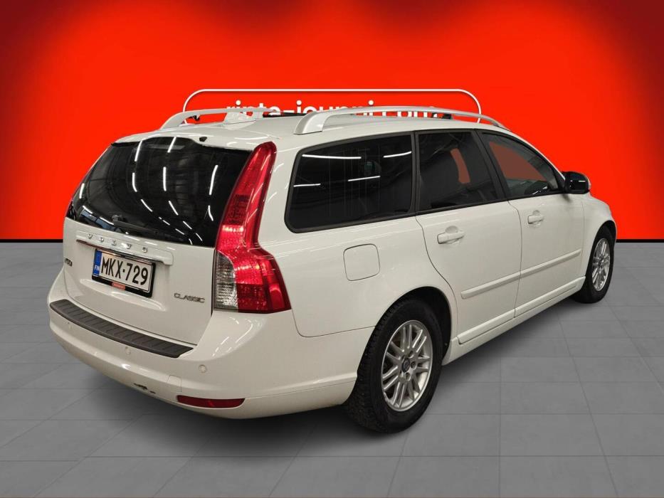 VOLVO V50 2012