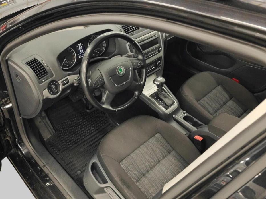SKODA Octavia 2013