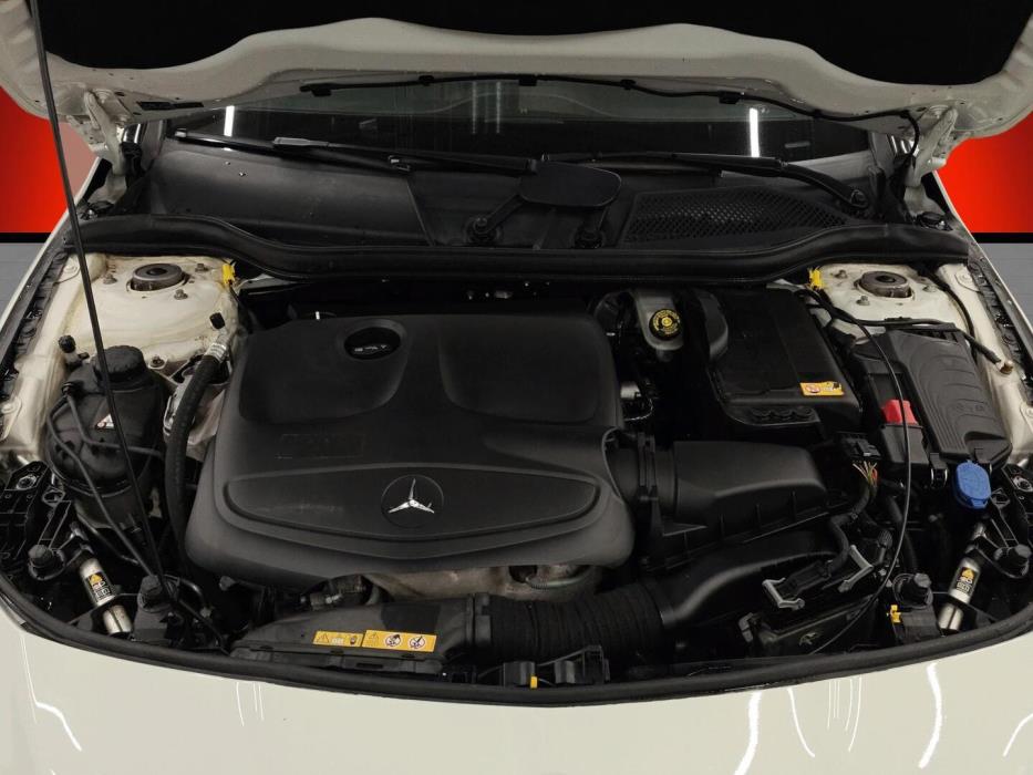 MERCEDES-BENZ CLA 2014