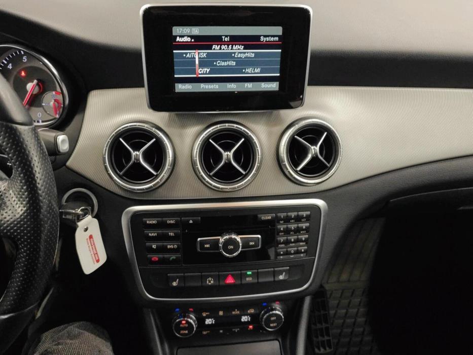 MERCEDES-BENZ CLA 2014