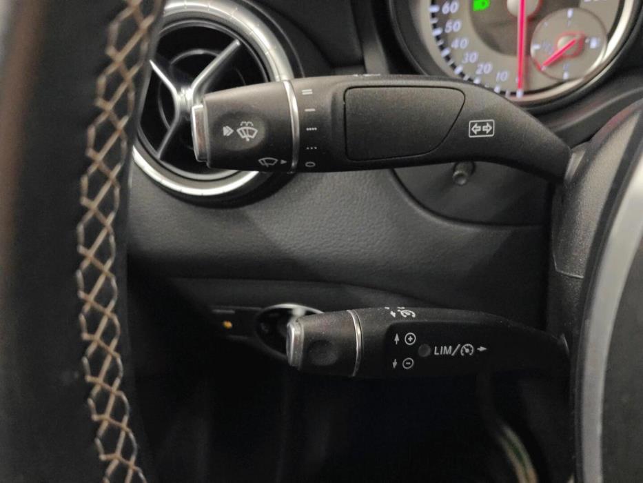 MERCEDES-BENZ CLA 2014