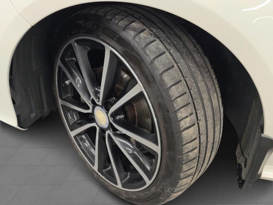 MERCEDES-BENZ CLA 2014