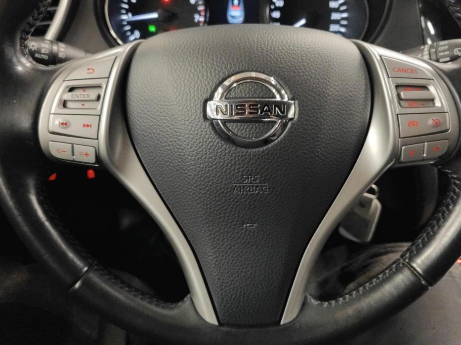NISSAN Qashqai 2015