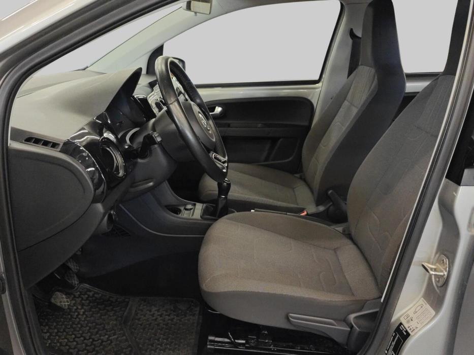 VOLKSWAGEN up! 2016