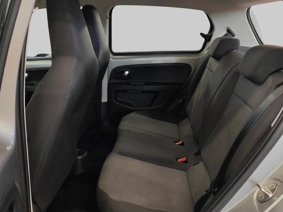 VOLKSWAGEN up! 2016